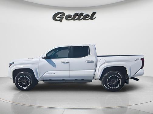 2024 Toyota Tacoma Hybrid TRD Sport