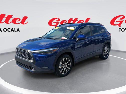 2023 Toyota Corolla Cross XLE