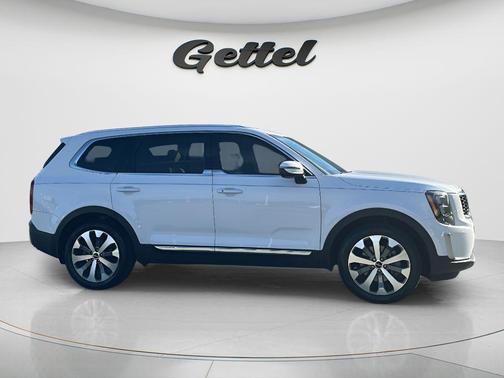 Glacial White Pearl 2022 Kia Telluride EX