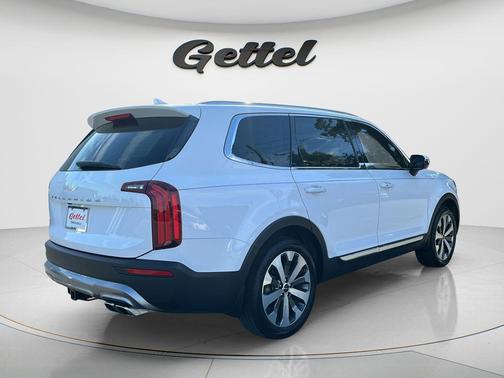 Glacial White Pearl 2022 Kia Telluride EX