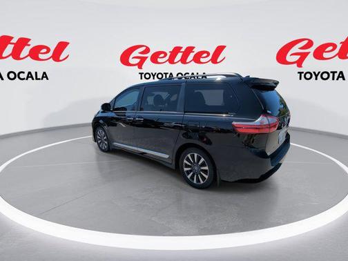 2019 Toyota Sienna Limited Premium