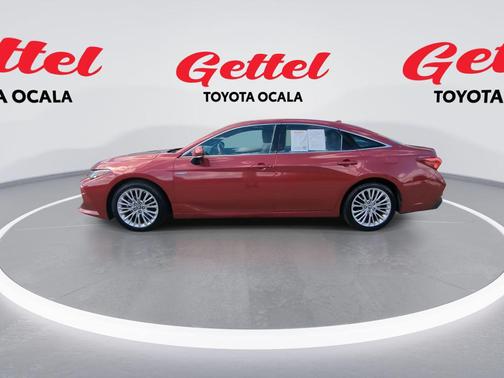 2019 Toyota Avalon Hybrid Limited