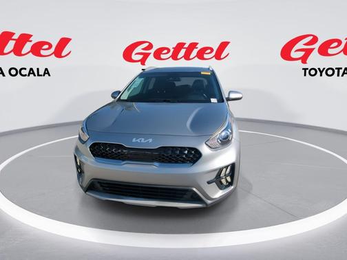2022 Kia Niro LXS