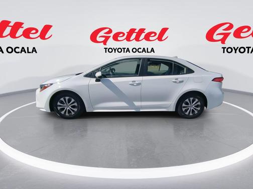 2022 Toyota Corolla Hybrid SE