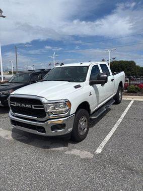 2024 RAM 3500 Tradesman Crew Cab 4x4 6'4' Box