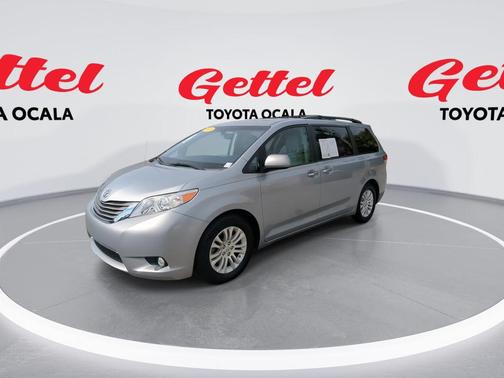 2014 Toyota Sienna XLE