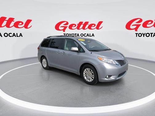 2014 Toyota Sienna XLE