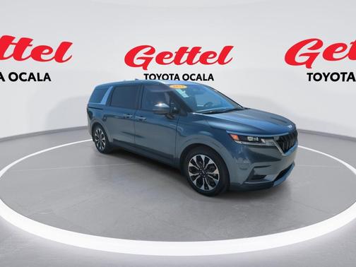 2023 Kia Carnival EX