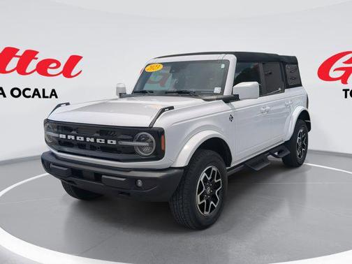2023 Ford Bronco Outer Banks
