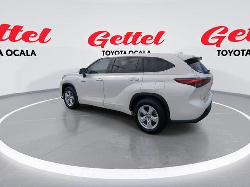 2021 Toyota Highlander Hybrid LE
