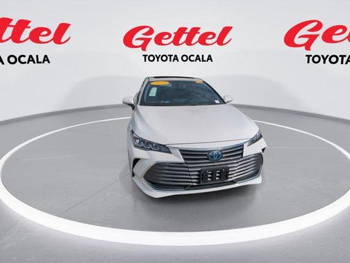 2019 Toyota Avalon Hybrid XLE