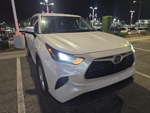 2023 Toyota Highlander L