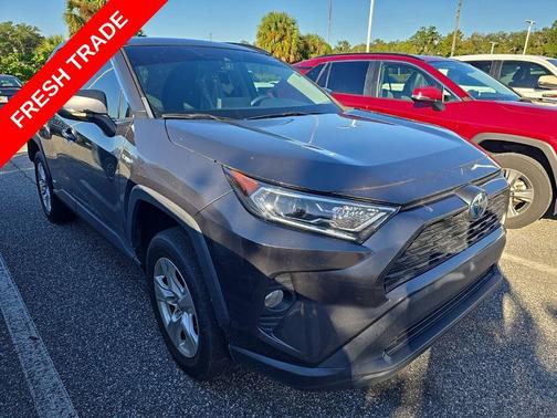 2021 Toyota RAV4 Hybrid XLE