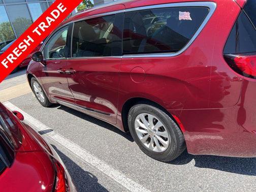 2018 Chrysler Pacifica Touring-L Plus