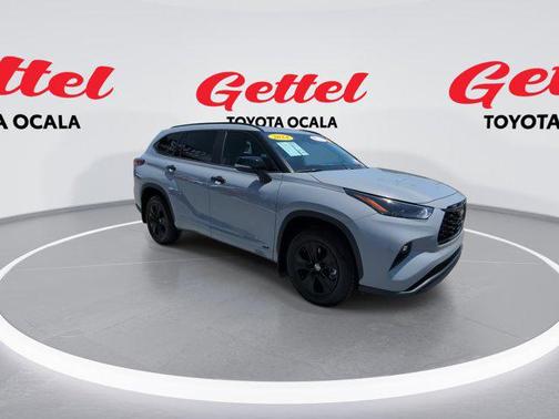 2024 Toyota Highlander Hybrid XLE