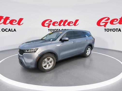 2023 Kia Sorento LX