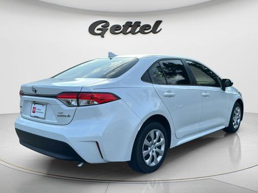 Wind Chill Pearl 2024 Toyota Corolla Hybrid SE