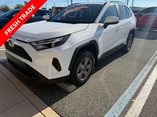 2025 Toyota RAV4 XLE