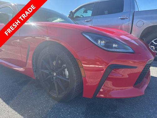 2025 Toyota GR86 Premium