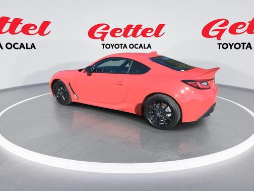 2025 Toyota GR86 Premium