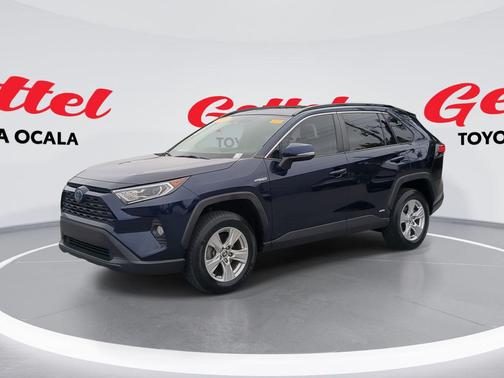 2020 Toyota RAV4 Hybrid XLE