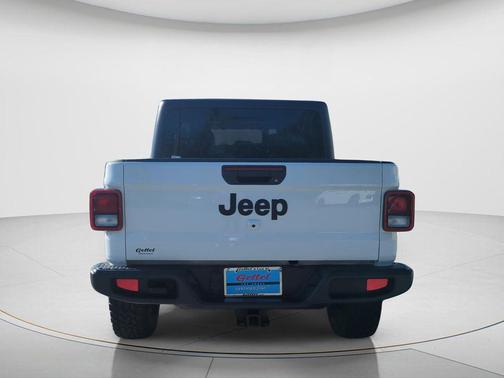 2022 Jeep Gladiator Willys 4x4