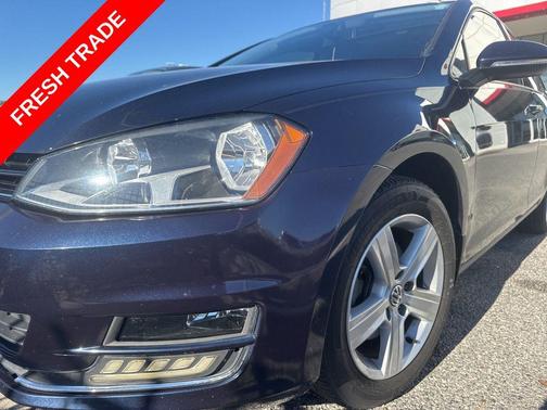 2017 Volkswagen Golf TSI Wolfsburg Edition 4-Door