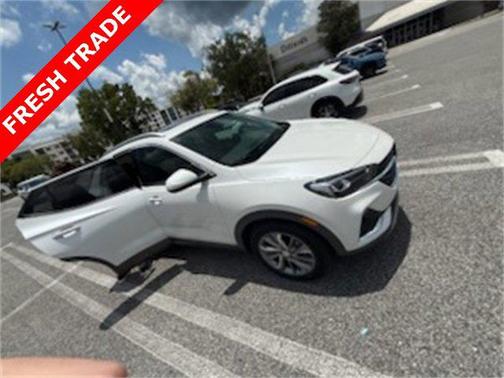 2022 Buick Encore GX Essence