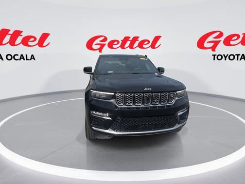 2023 Jeep Grand Cherokee Summit