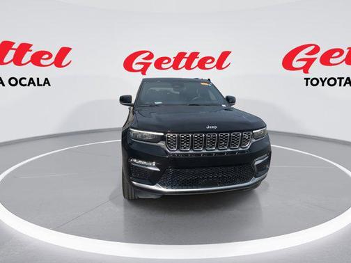 2023 Jeep Grand Cherokee Summit