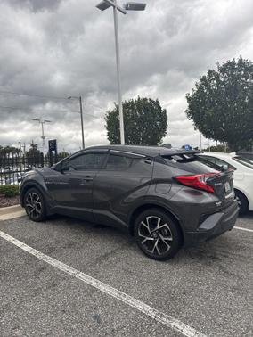2021 Toyota C-HR XLE