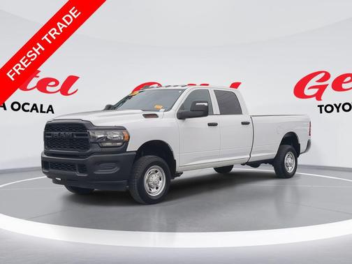 2024 RAM 2500 Tradesman Crew Cab 4x4 8' Box