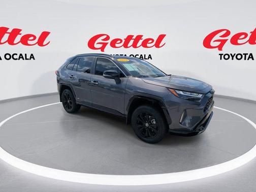 2022 Toyota RAV4 Hybrid SE