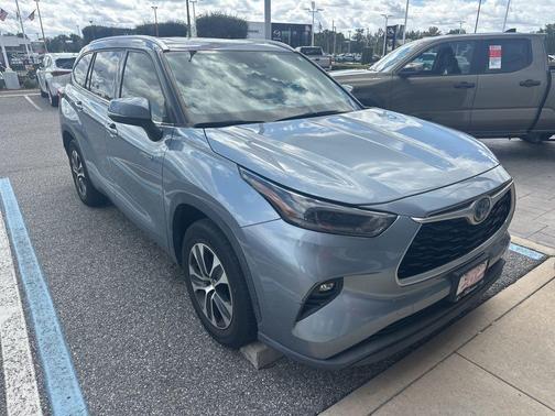 2021 Toyota Highlander Hybrid XLE