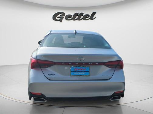 Celestial Silver Metallic 2022 Toyota Avalon XLE