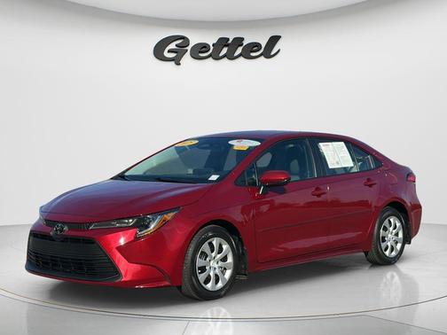 Ruby Flare Pearl 2025 Toyota Corolla LE