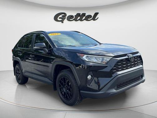 Midnight Black Metallic 2019 Toyota RAV4 XLE