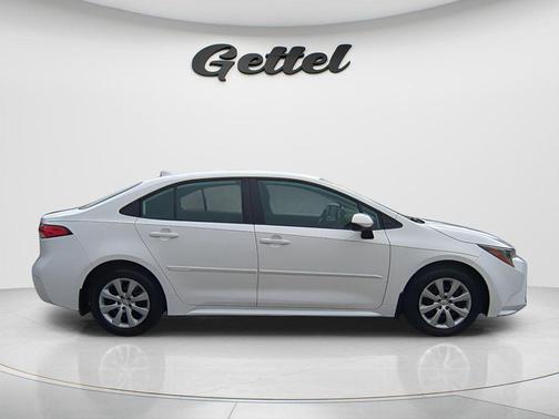 Ice Cap 2024 Toyota Corolla LE