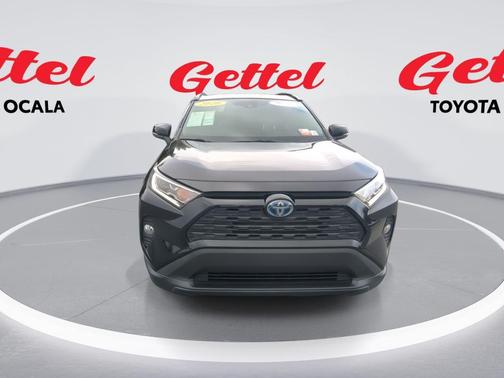 2020 Toyota RAV4 Hybrid XLE