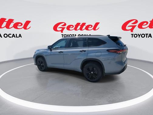 2024 Toyota Highlander Hybrid XLE