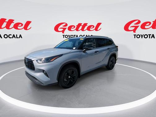 2024 Toyota Highlander Hybrid XLE