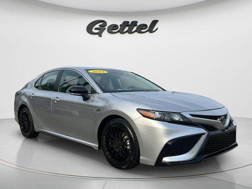 Celestial Silver Metallic 2024 Toyota Camry SE