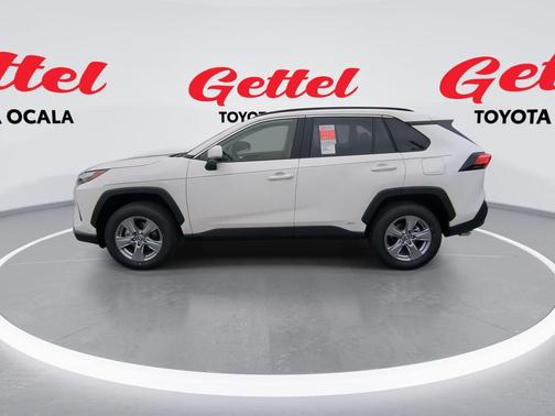 2025 Toyota RAV4 Hybrid SE