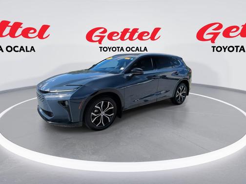 2025 Toyota Crown Signia XLE