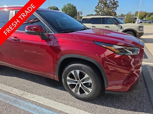 2025 Toyota Highlander XLE