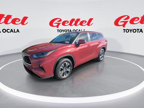 2025 Toyota Highlander XLE