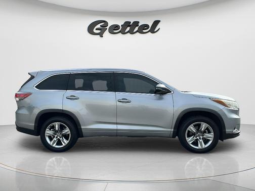 Silver Sky Metallic 2016 Toyota Highlander Limited