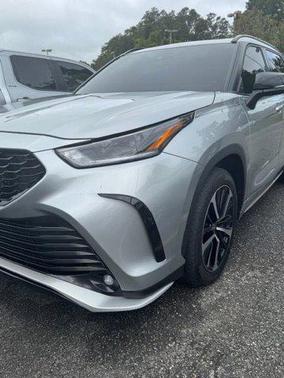 2022 Toyota Highlander XSE