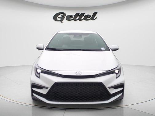 Wind Chill Pearl 2026 Toyota Corolla SE