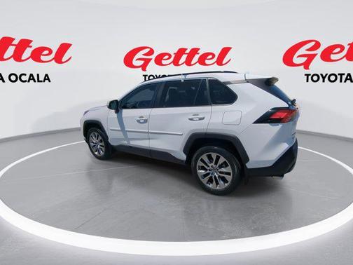 2020 Toyota RAV4 XLE Premium